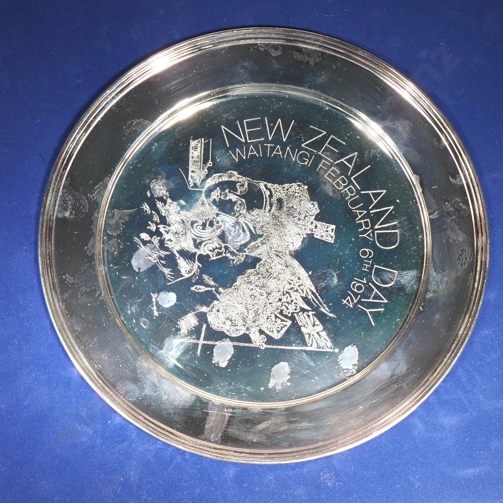 Sterling Silver Tray Designed by William Dargie In Commemoration of Waitangi Day 6th Feb 1974 Image 1++