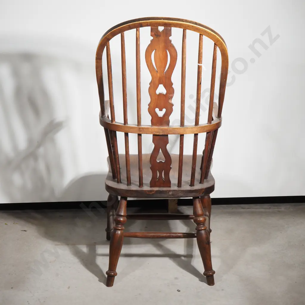 Antique Windsor Chair w  Hooped & Pierced Splat Back & Stretcher Base Image 1++