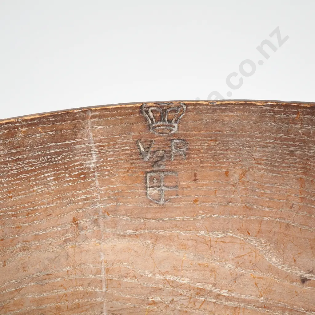 British Bentwood Grain Measure w Overlapping Fingers or Lappers, Verification Stamp VR & Crown Image 1++