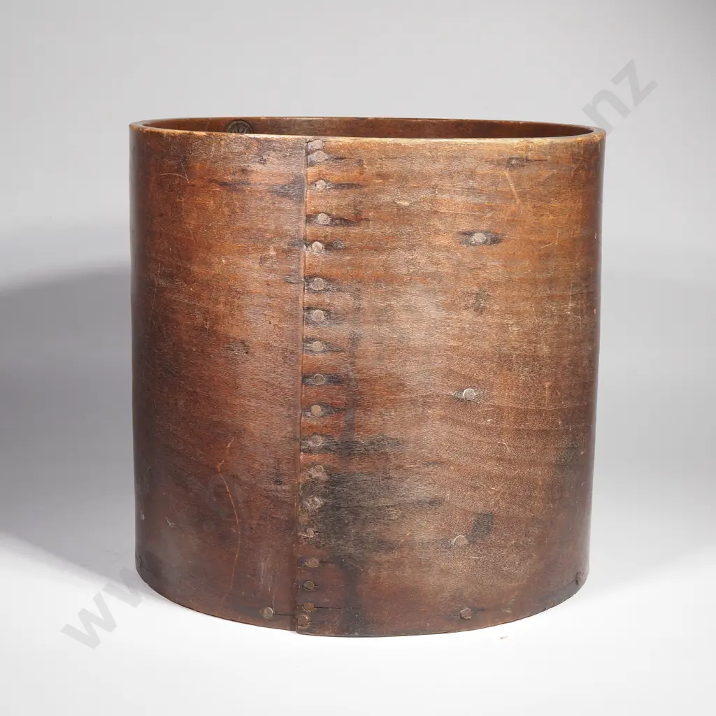 British Bentwood Grain Measure w Overlapping Fingers or Lappers,  Verification Stamp VR & Crown Image 1++