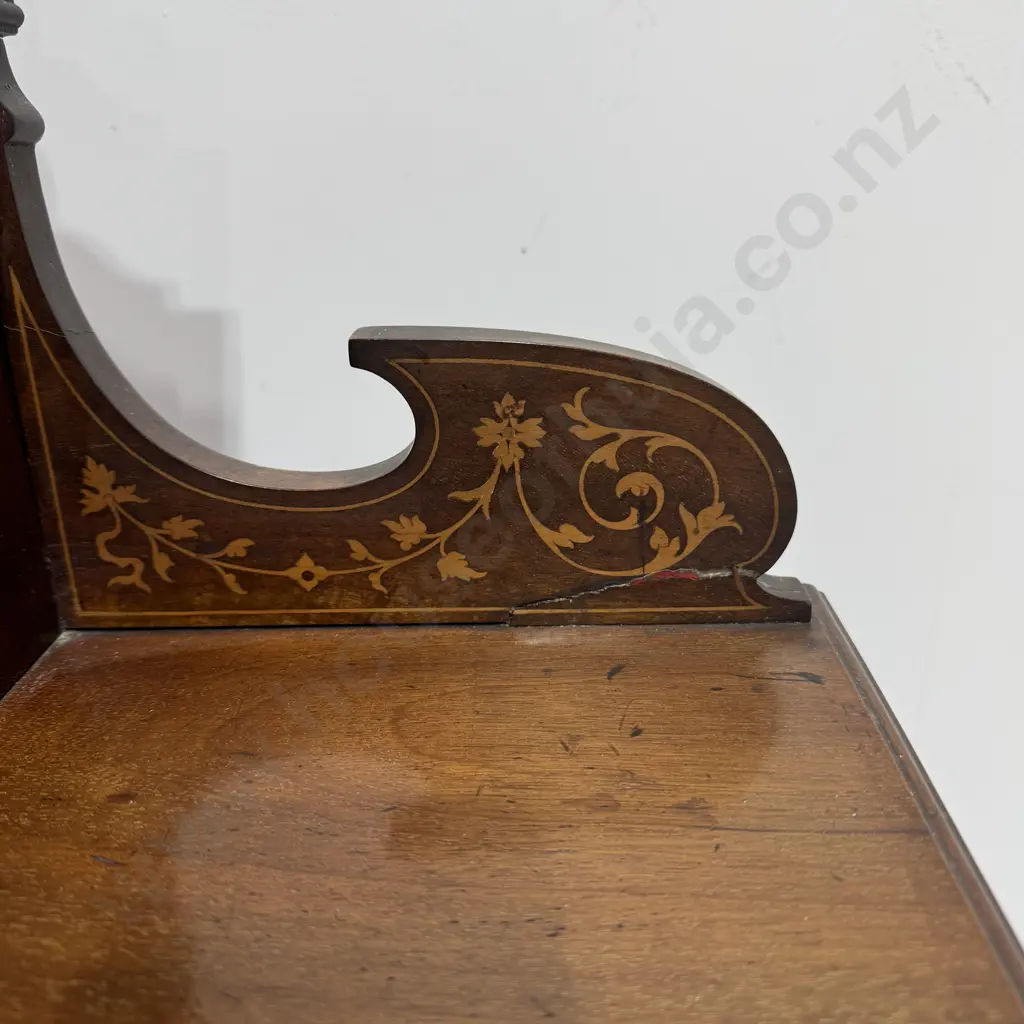 Sheraton Revival Mahogany Cabinet on Cabriole Legs Image 1++