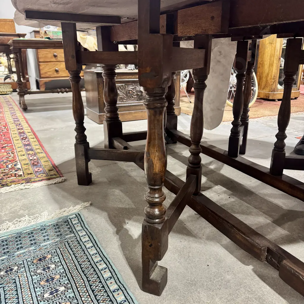 Large Georgian Style Refectory Table w Curved Leaves Image 1++