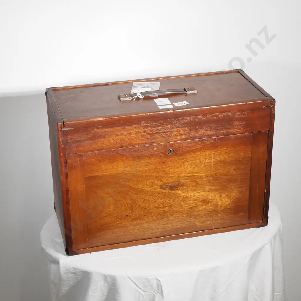 Lockable Mahogany Tool Chest w Two Keys - Top Tray & Seven Felt Lined Drawers Image 1++
