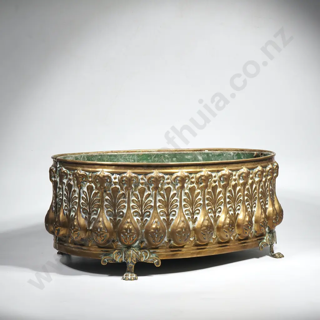 Late 19th Century Repousse Planter / Jardinière w Claw Feet & Tin Liner Image 1++