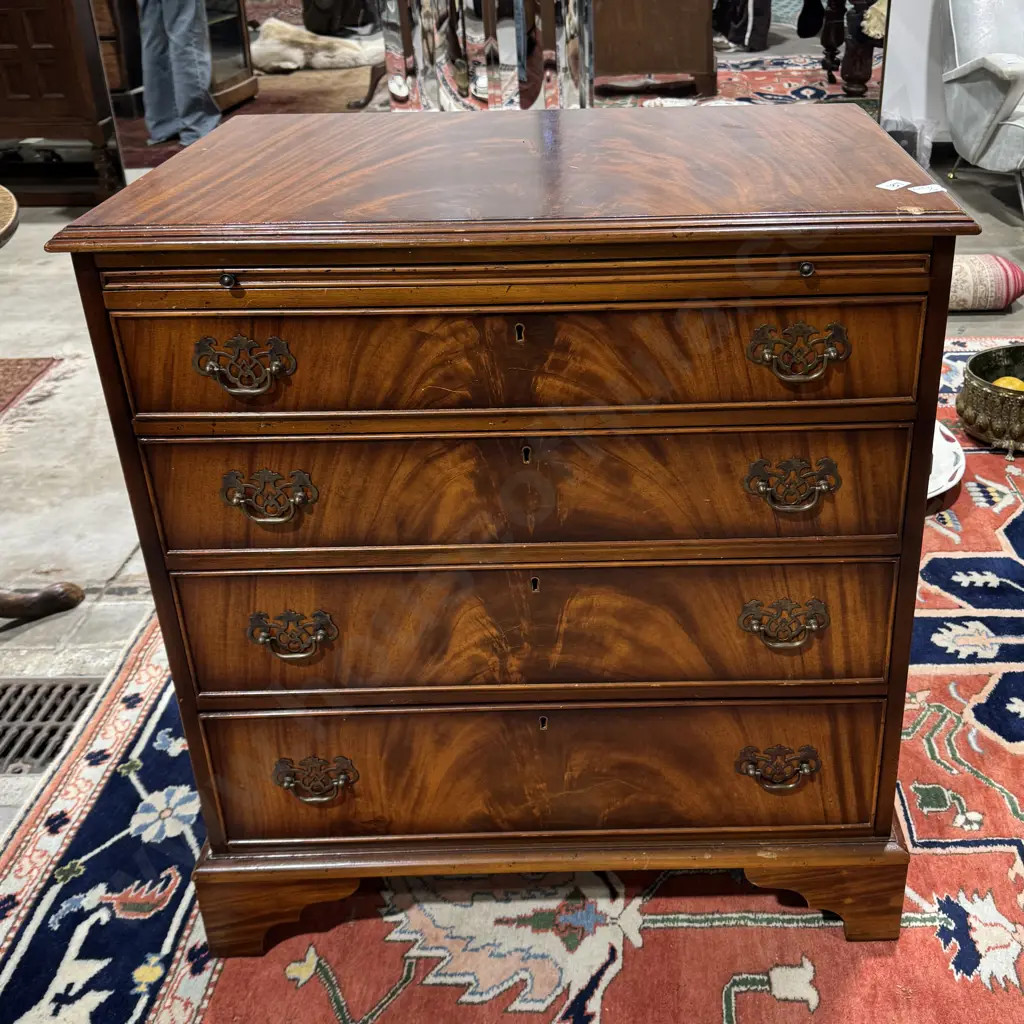 Reproduction Mahogany Bachelor's Chest of Four Long Graduated Drawers & a Pull Out Brushing Slide for Writing/Grooming Image 1++