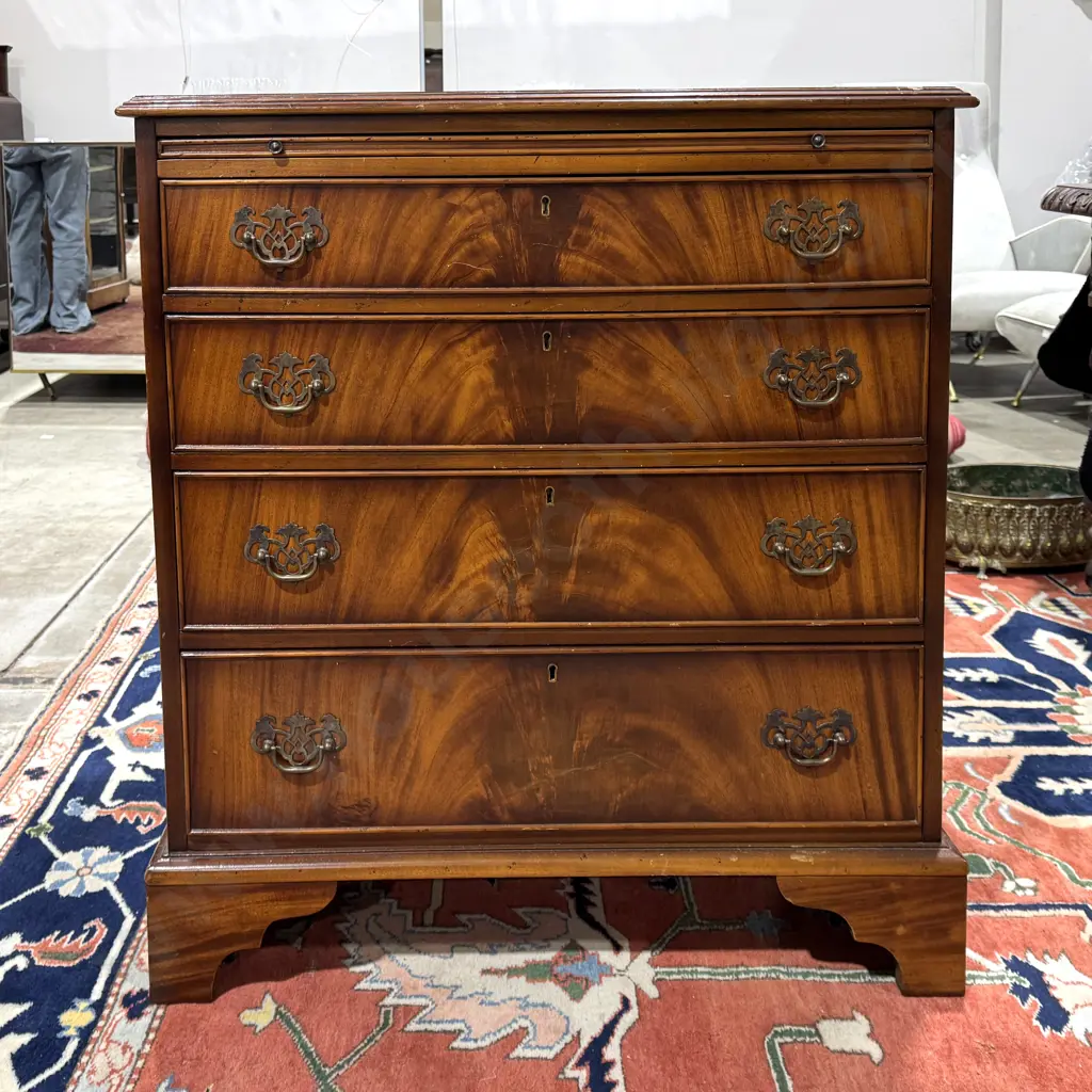 Reproduction Mahogany Bachelor's Chest of Four Long Graduated Drawers & a Pull Out Brushing Slide for Writing/Grooming Image 1++