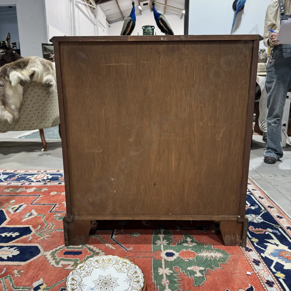 Reproduction Mahogany Bachelor's Chest of Four Long Graduated Drawers & a Pull Out Brushing Slide for Writing/Grooming Image 1++