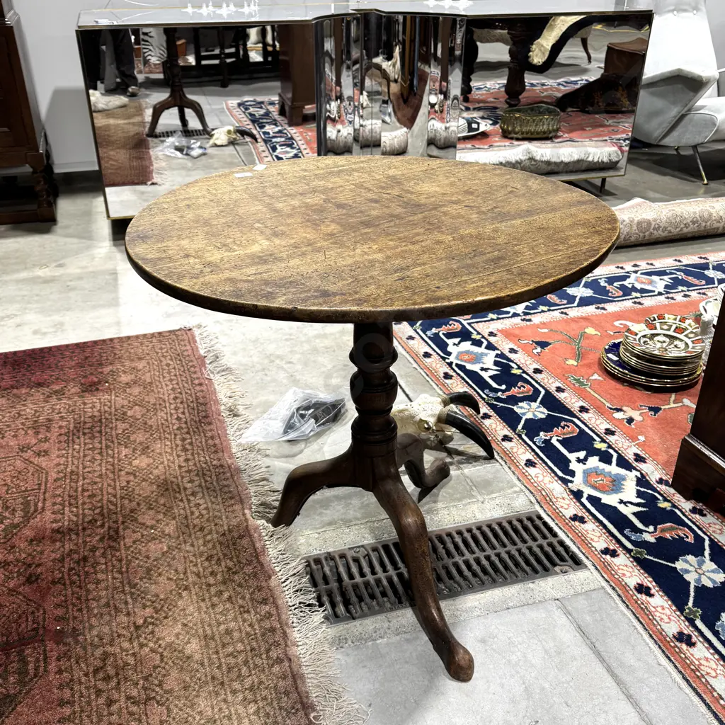 Georgian Solid Mahogany Tripod Tilt Top Circular Supper Table Image 1++