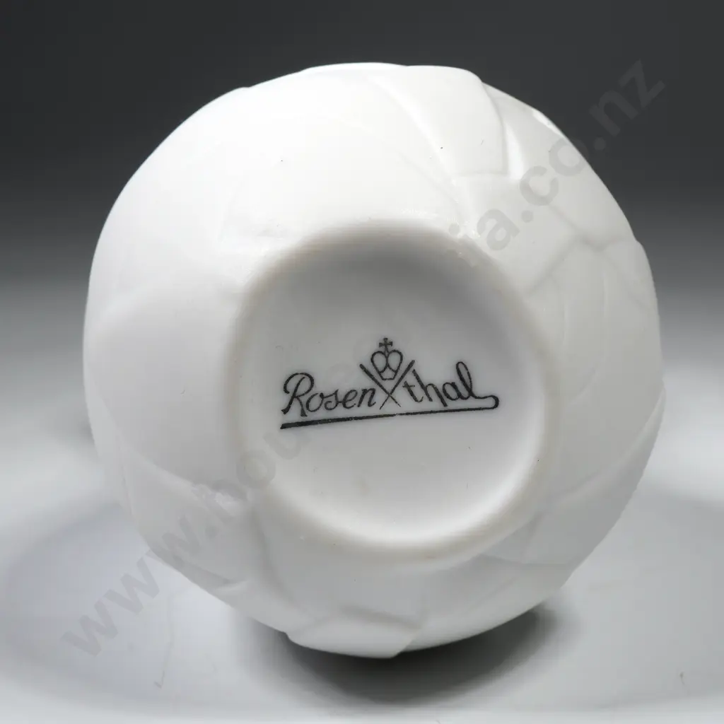 Boxed Rosenthal 'Phases' Porcelain Mini Vase Designed by Dror Benshetrit for the Rosenthal Studios Image 1++