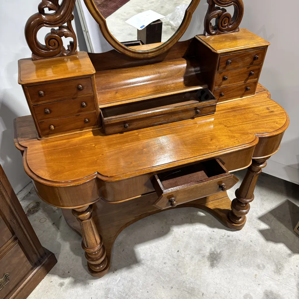 Victorian Mahogany Dressing Table w Oval Mirror & Carved Supports Image 1++