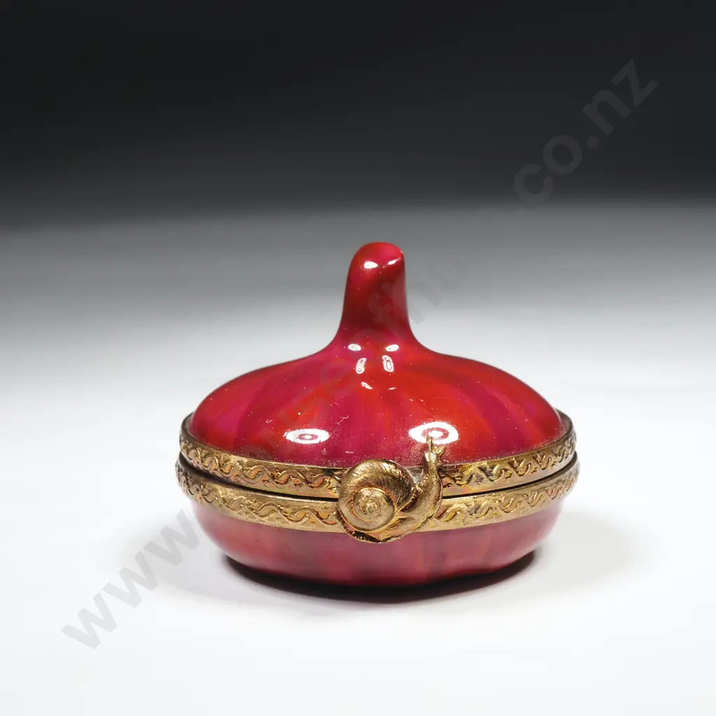Limoges Dubarry Trinket Box in the Form of a Garlic Bulb Hand Painted in Crimson & Signature Metal Clasp Image 1++