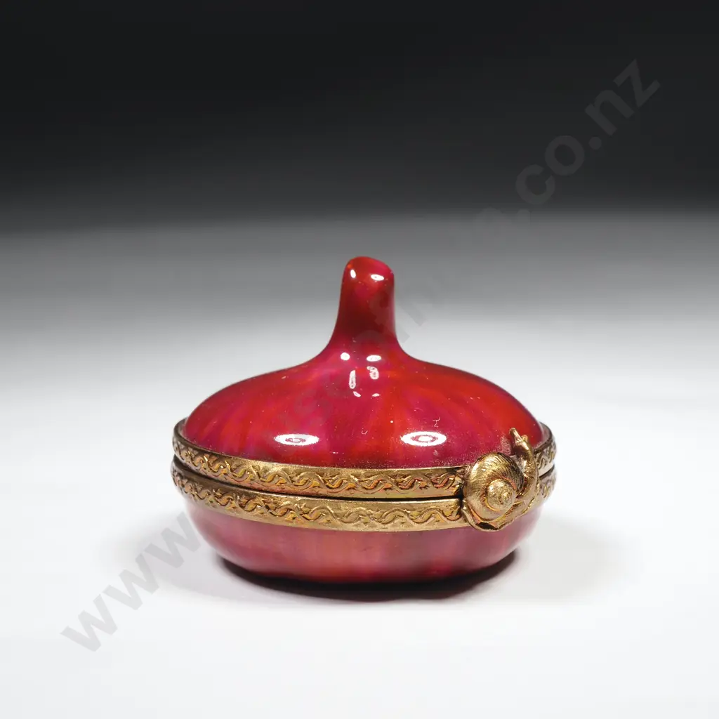 Limoges Dubarry Trinket Box in the Form of a Garlic Bulb Hand Painted in Crimson & Signature Metal Clasp Image 1++