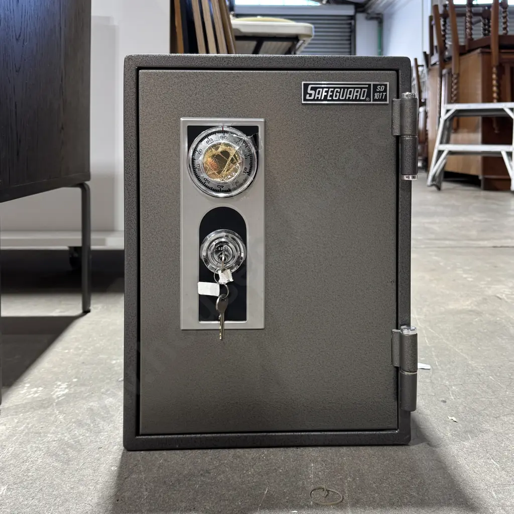 Safeguard SD 101T Safe Image 1++