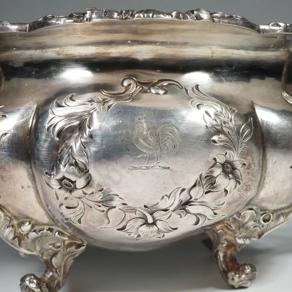Impressive Sterling Silver Sugar Bowl by Paul Storr Image 1++