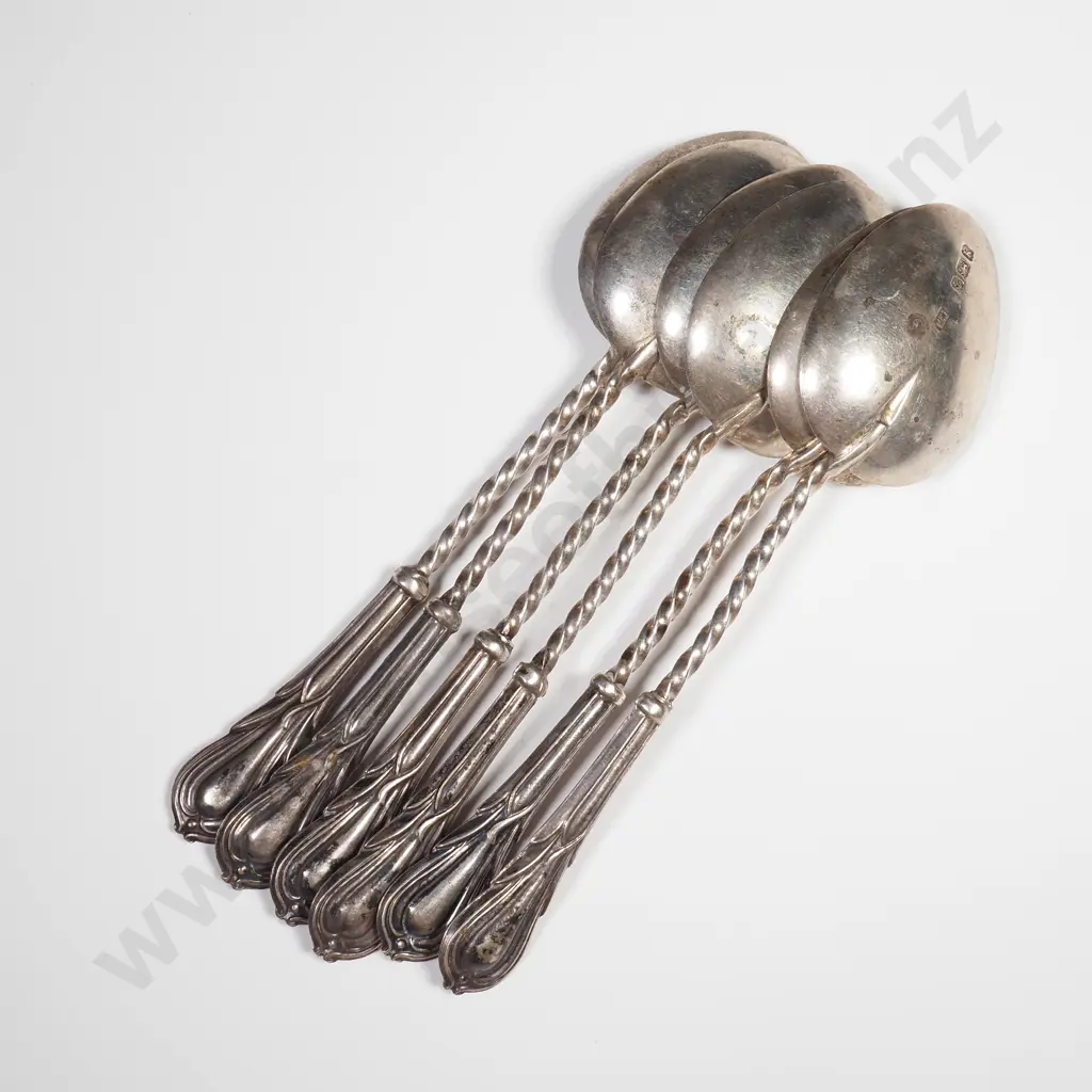 Set of Six Sterling Silver Coffee Spoons - English Hallmarks Image 1++