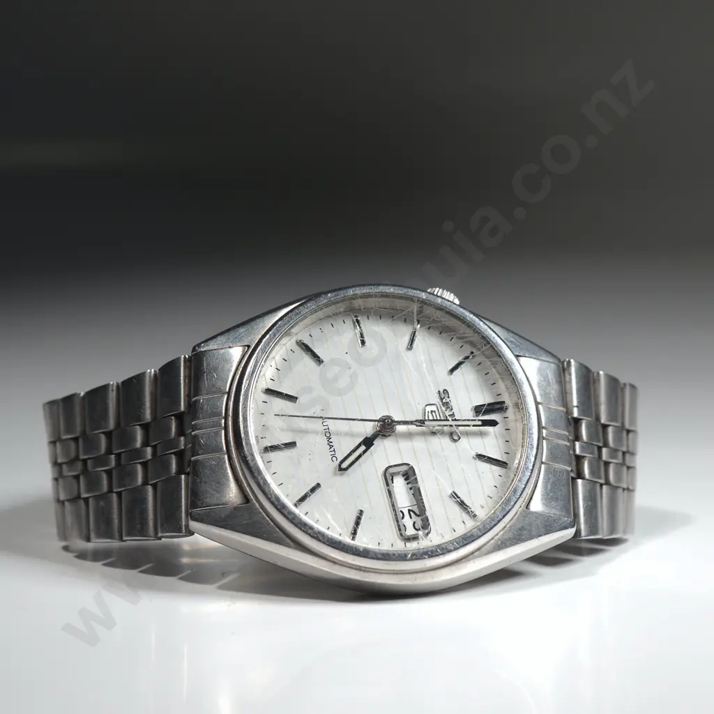 Vintage Seiko 5 Gents Wrist Watch Image 1++