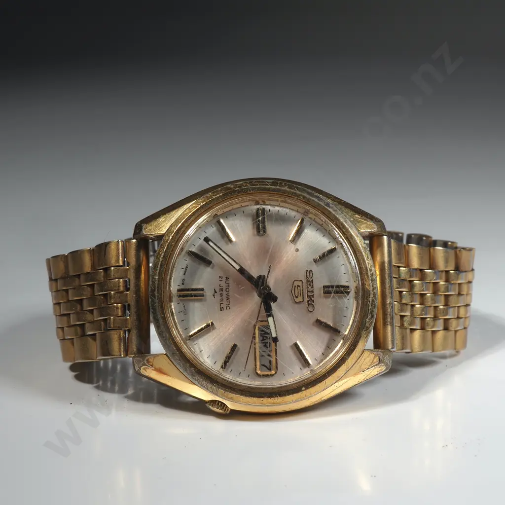 Vintage Seiko 5 Automatic Gents Wrist Watch Image 1++