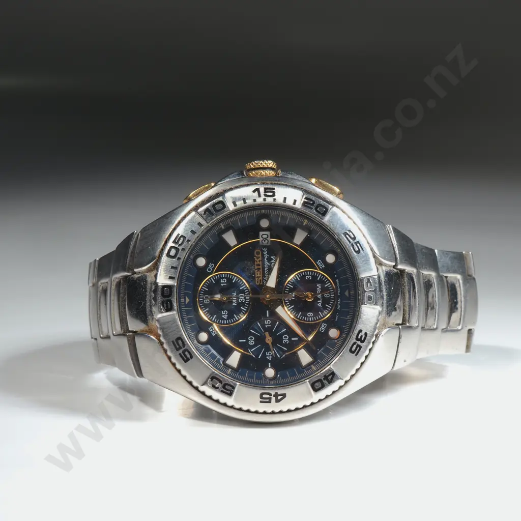 Vintage Seiko Chronograph Gents Wrist Watch Image 1++