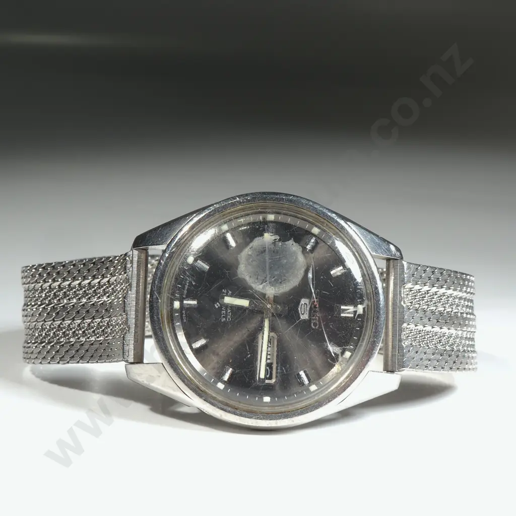 Vintage Seiko 5 Gents Wrist Watch Image 1++
