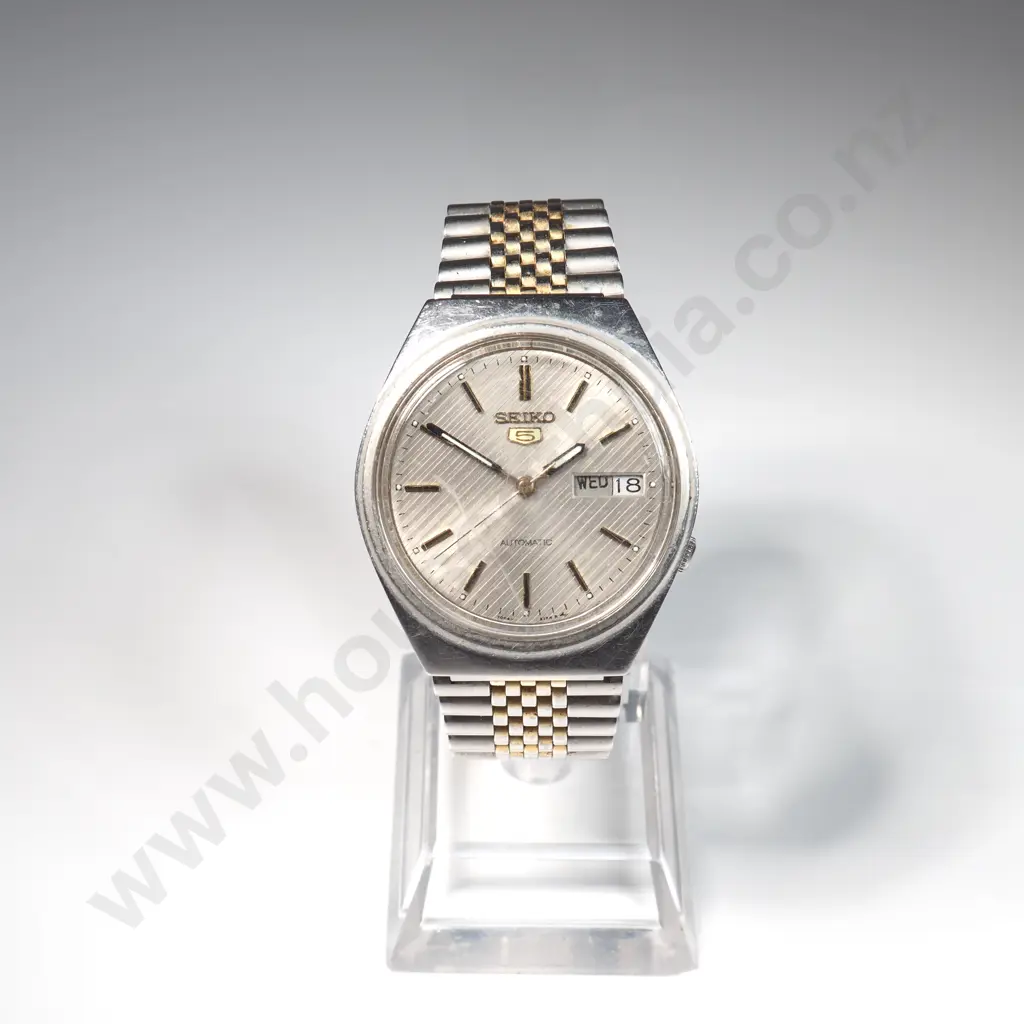 Vintage Seiko 5 Automatic Gents Wrist Watch Image 1++