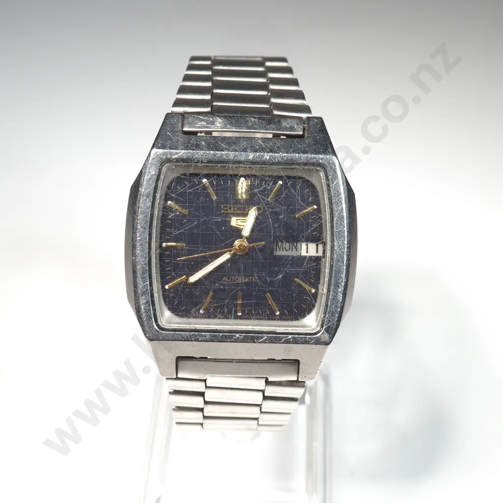 Vintage Seiko 5 Automatic Gents Wrist Watch Image 1++