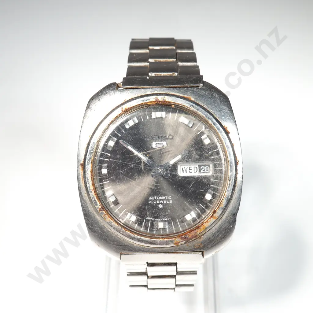 Vintage Seiko 5 Automatic Gents Wrist Watch Image 1++