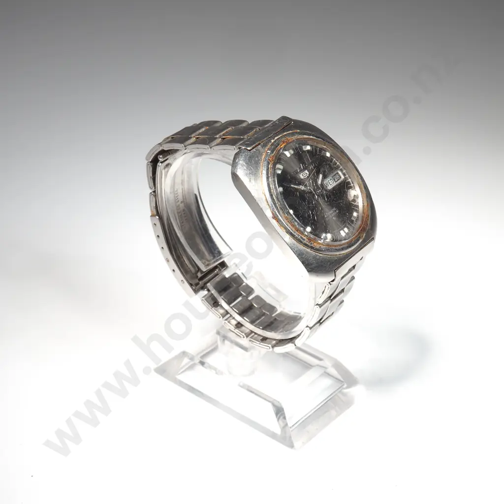 Vintage Seiko 5 Automatic Gents Wrist Watch Image 1++