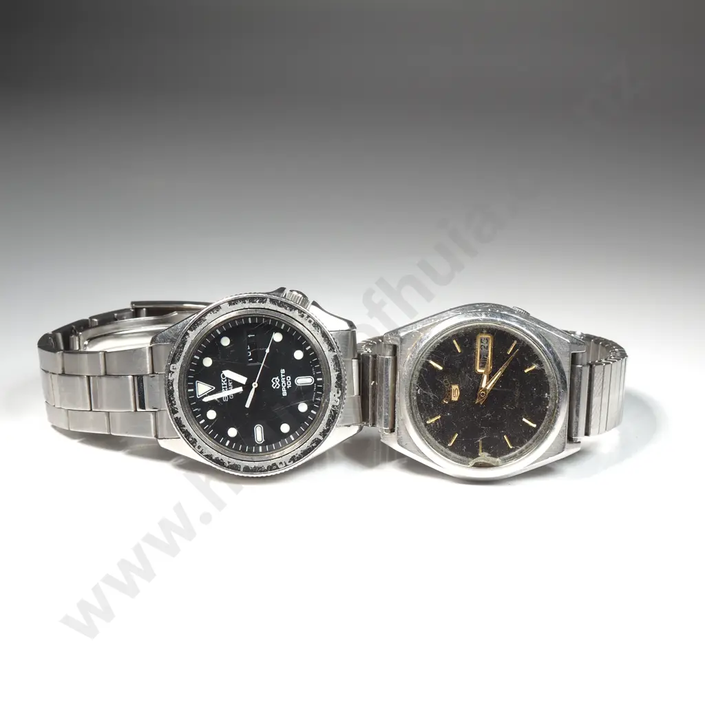 Vintage Pair Of Seiko 5 & Quartz Gents Wrist Watches Image 1++