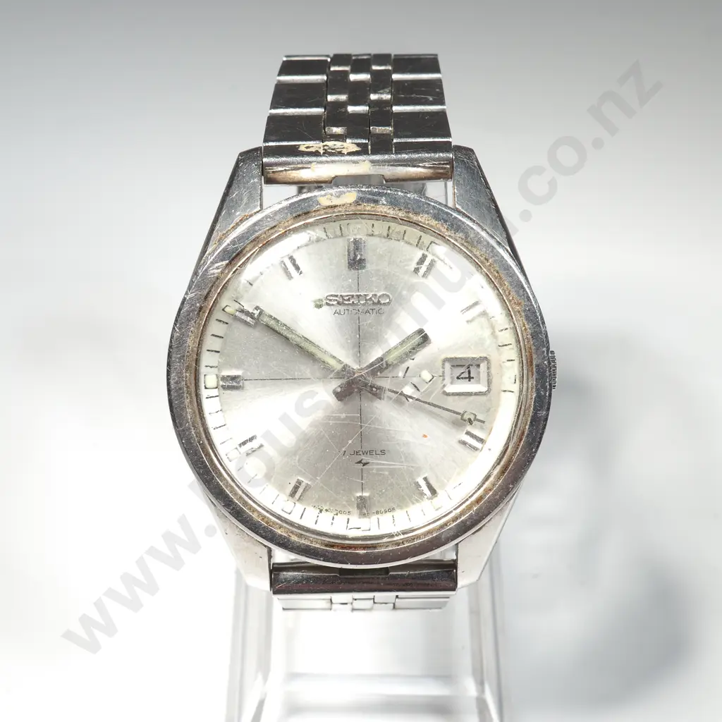 Vintage Seiko Automatic Wristwatch Image 1++