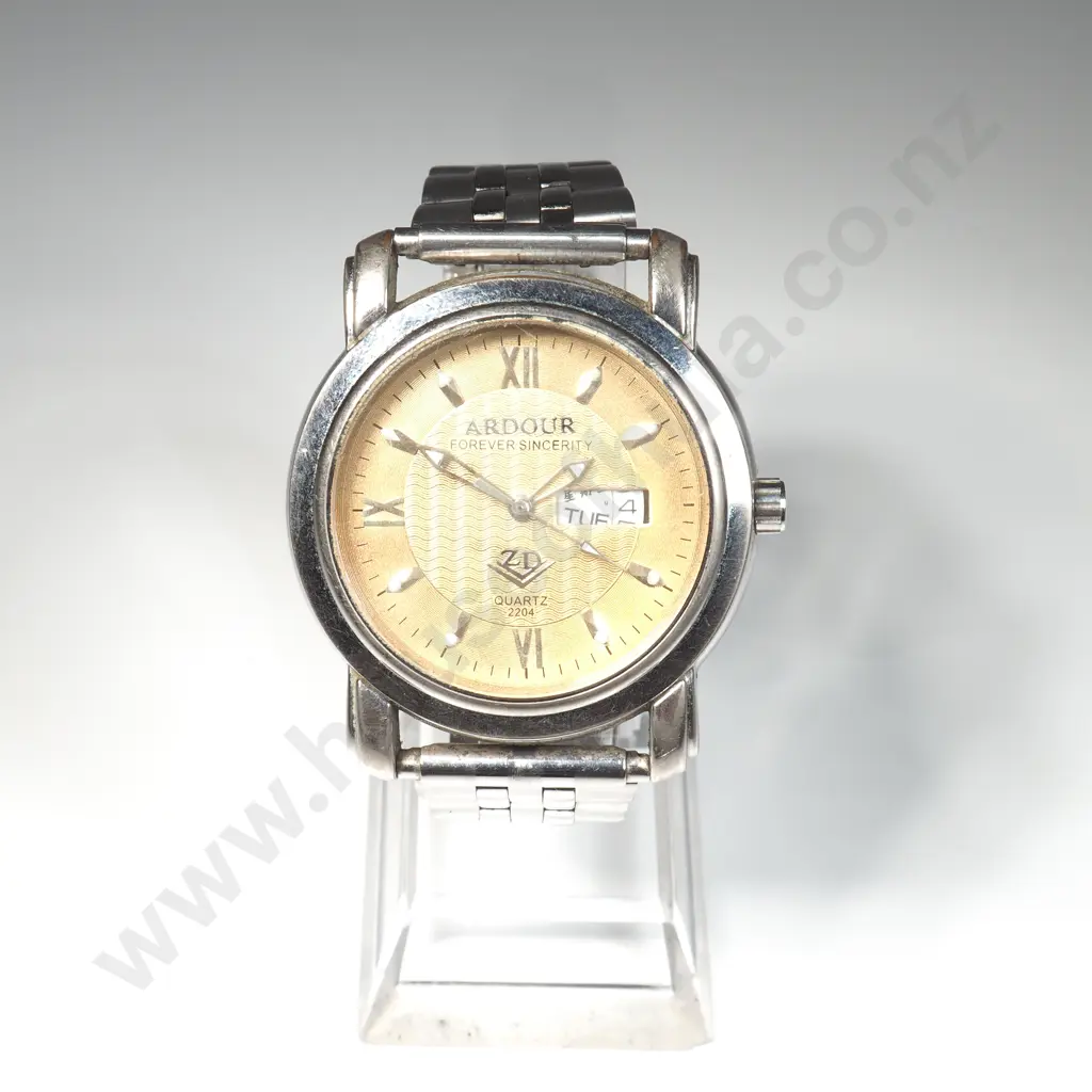Vintage Ardour Quartz Gents Wrist Watch AF Image 1++