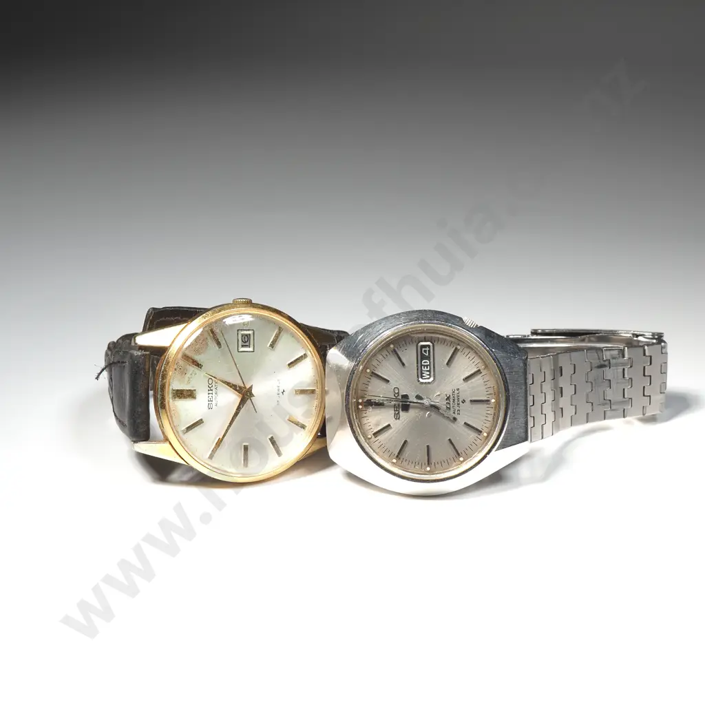Vintage Pair Of Seiko 5 Automatic Gents Wrist Watch Image 1++
