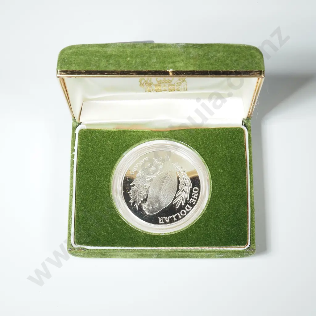 1986 New Zealand Sterling Silver Proof Dollar Image 1++