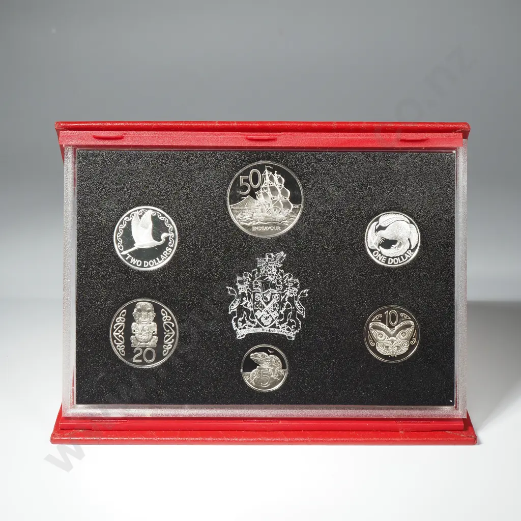 1990 New Zealand Proof Set w Silver One & Two Dollar Coins Image 1++