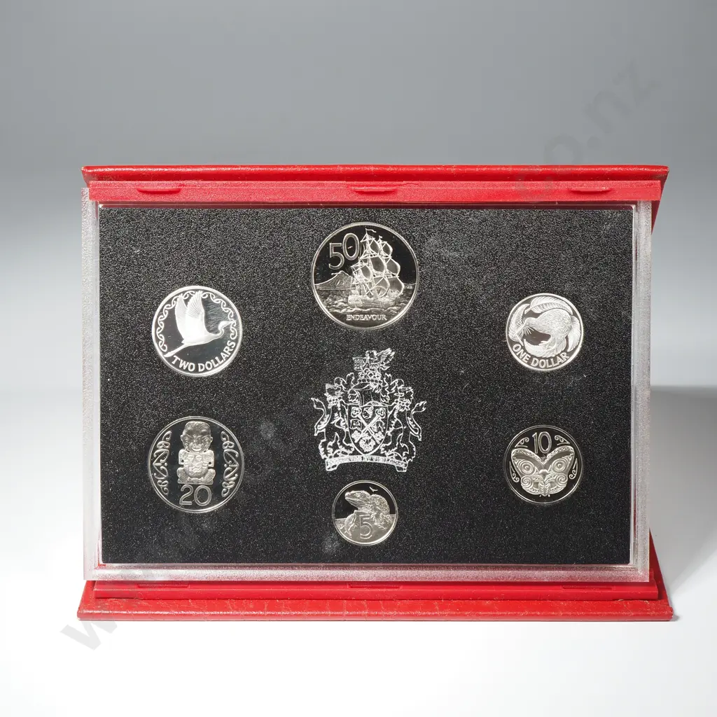 1990 New Zealand Proof Set w Silver One & Two Dollar Coins Image 1++