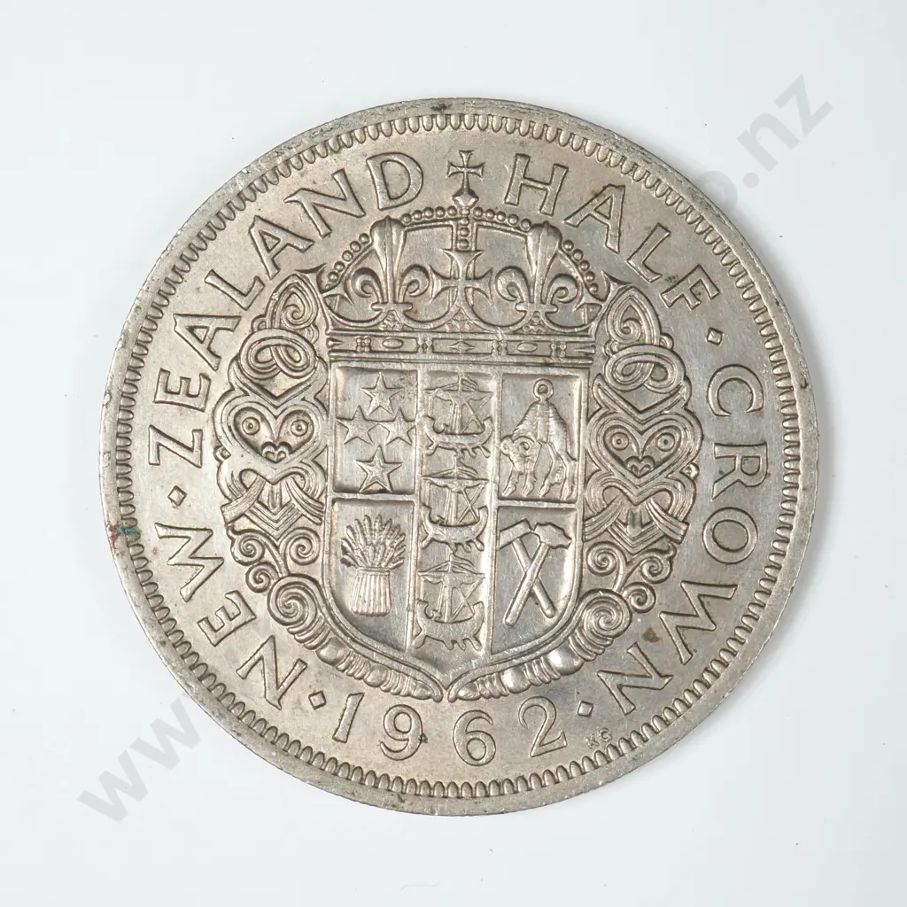 NZ Half Crown Coin 1962 (aUNC) Image 1++