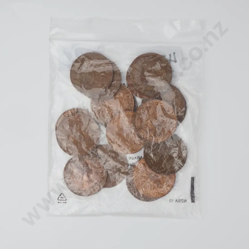 Assorted Lot of Better Grade New Zealand Pennies Image 1++