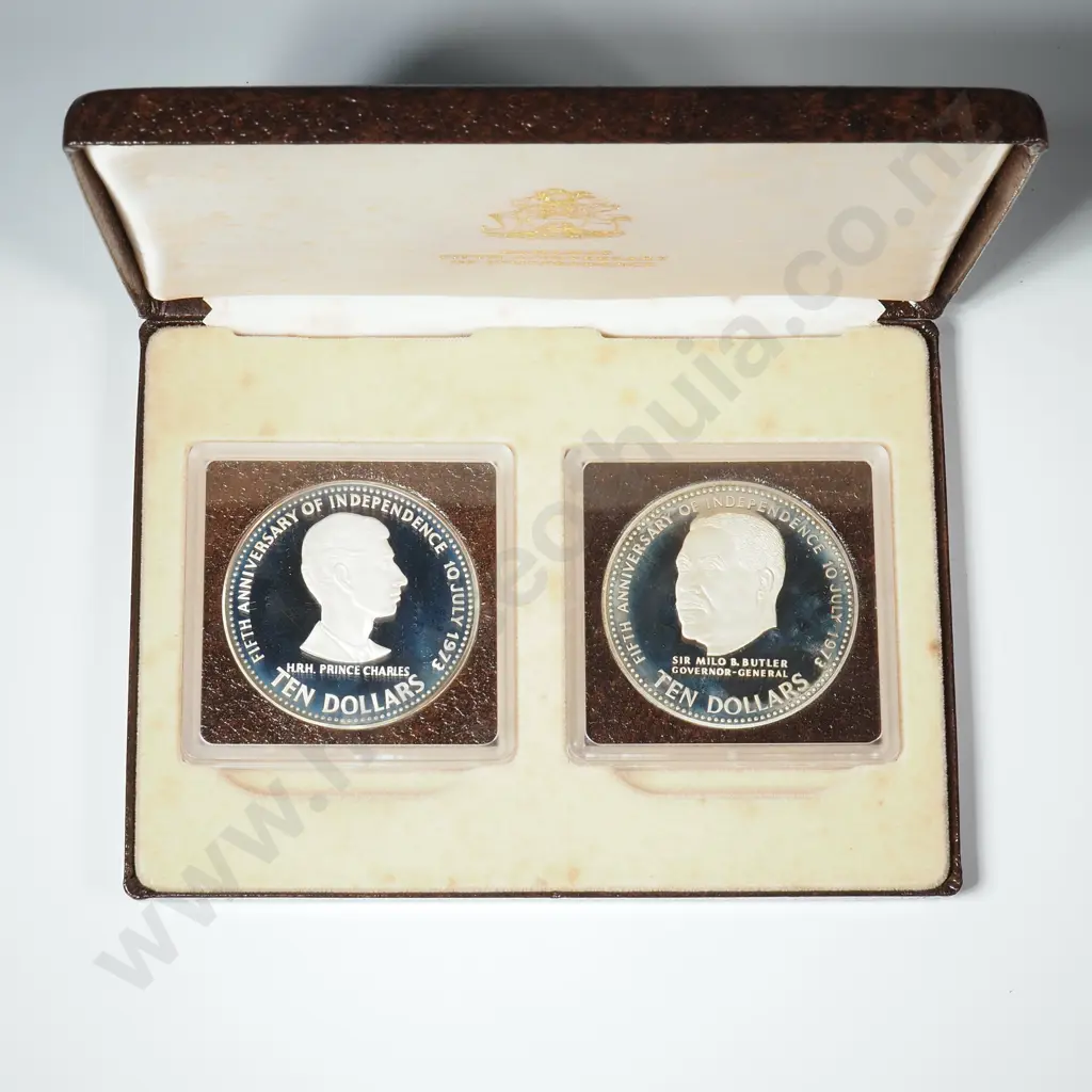Cased set of Two 1973 Bahamas Ten Dollar Coins 50% Silver 45.36 Grams ASW Image 1++