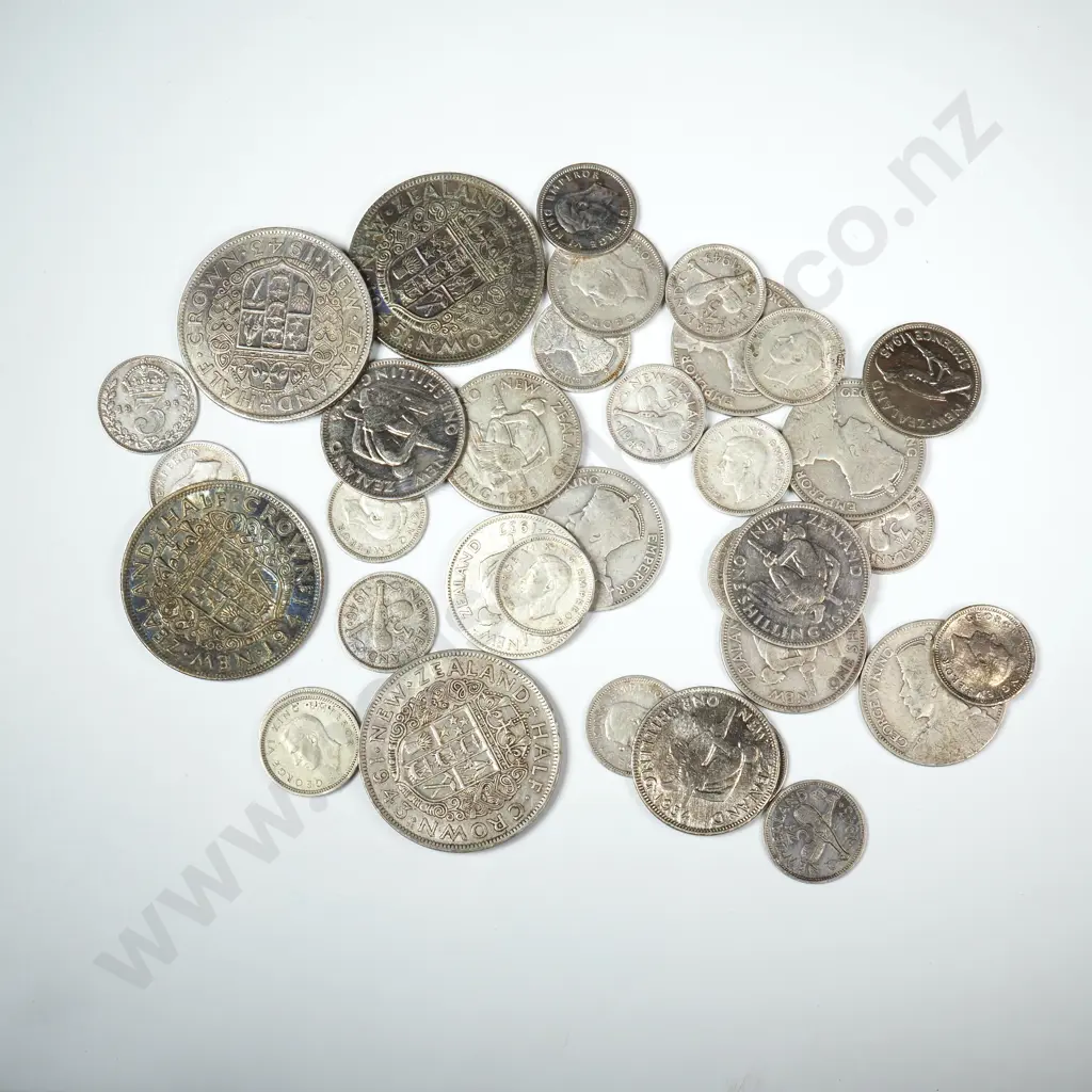 145 Grams of New Zealand Pre 1947 50% Silver Coinage  Image 1++