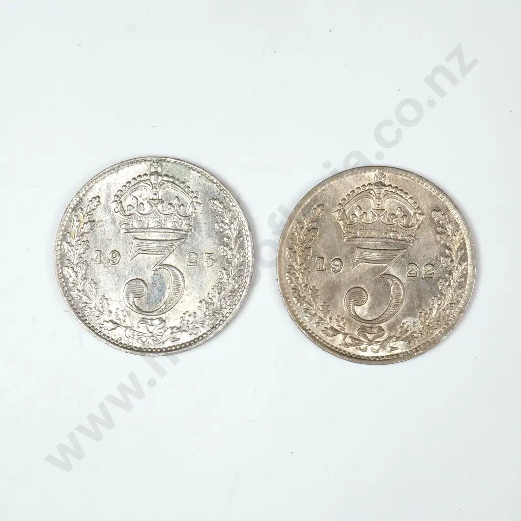 1922 AUNC / 1925 AUNC United Kingdom Threepence - Combined CV 90 GBP  Image 1++