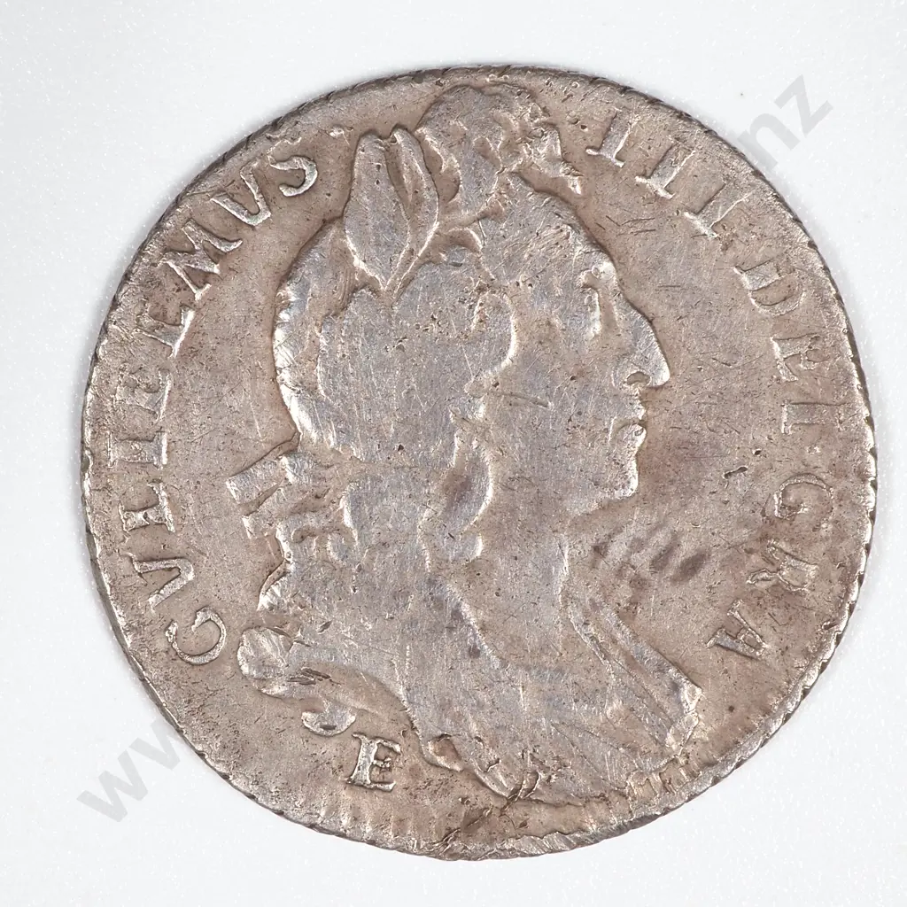1696 Great Britain Sixpence William III. LG Crowns Early Harp Scrs Image 1++