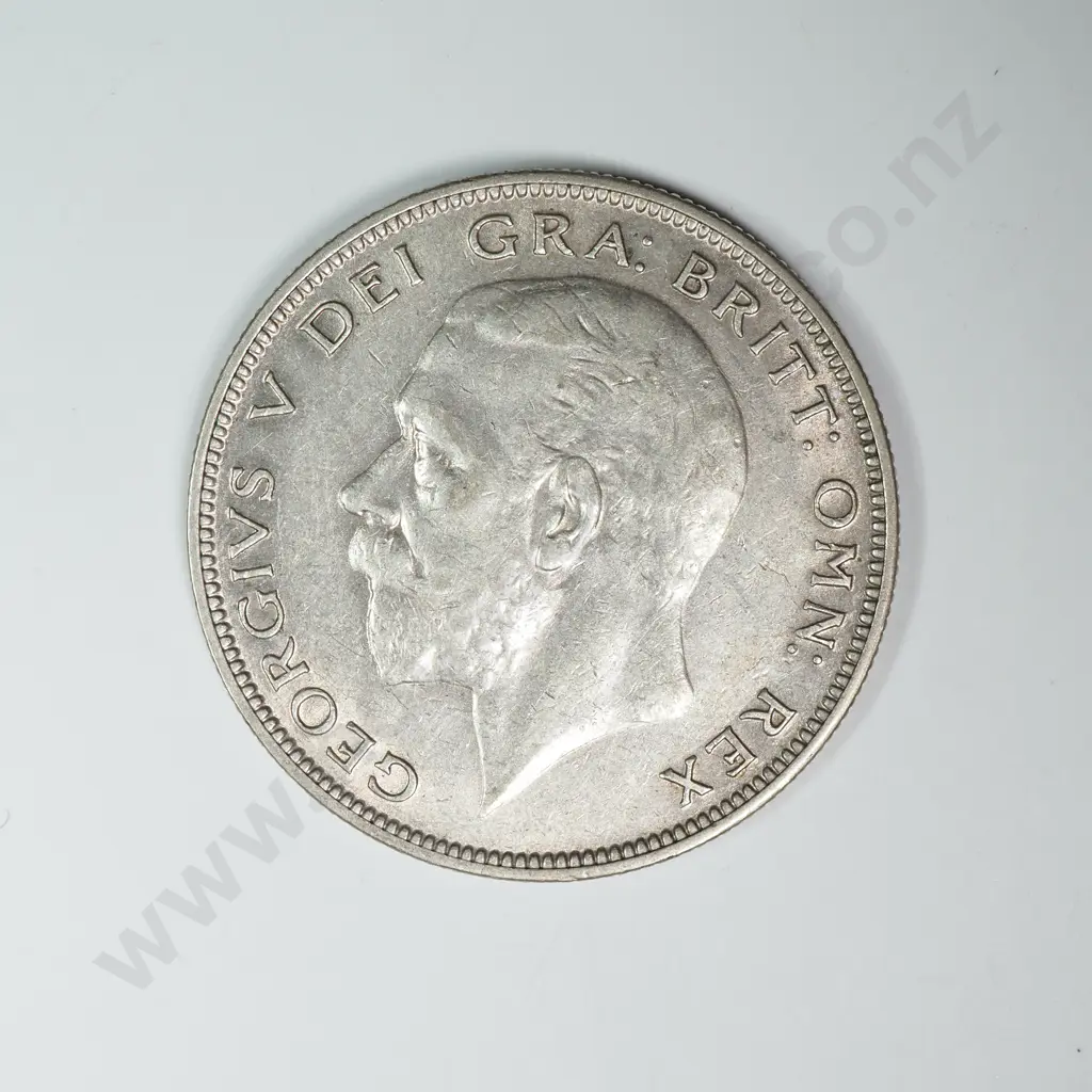 1932 United Kingdom Half Crown - Better Grade Image 1++