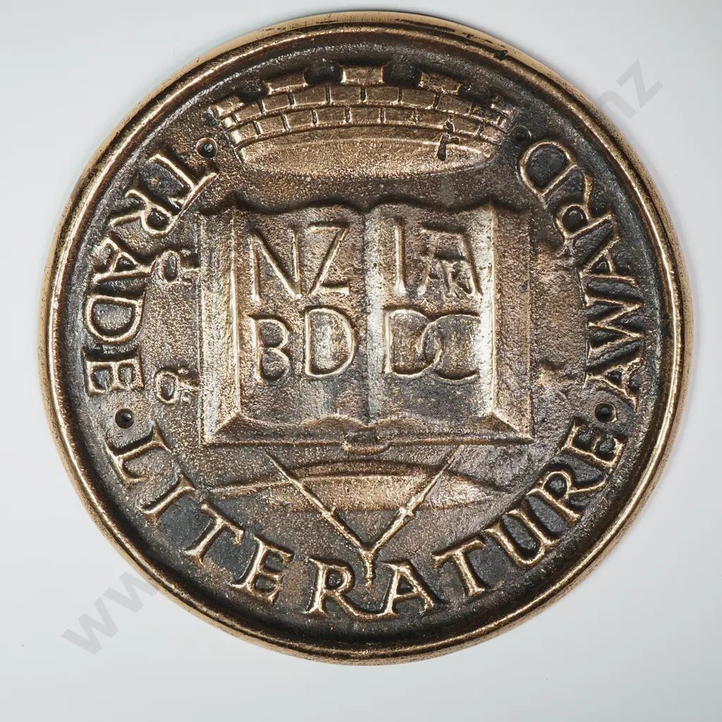 New Zealand trade Literature Award in Bronze - Large Size Image 1++