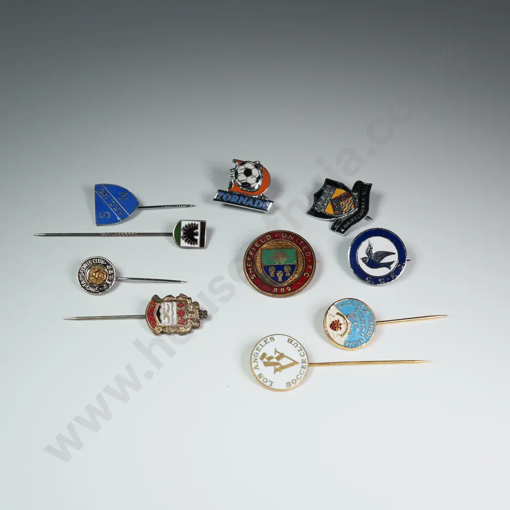 Football Club Lapel Badges (10) Image 1++