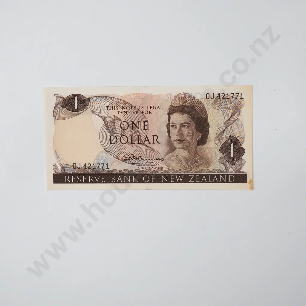 New Zealand Fleming One Dollar Banknote Crisp w Small Stain Image 1++