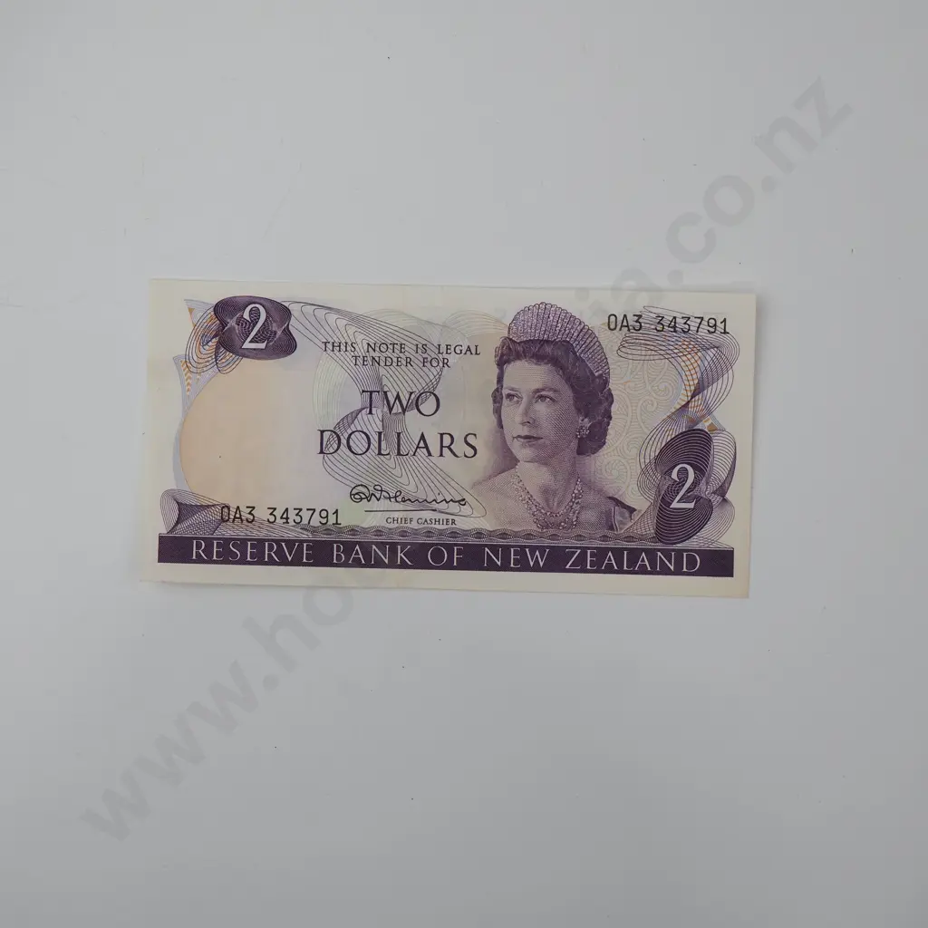 New Zealand Fleming Two Dollar Banknote AUNC Image 1++