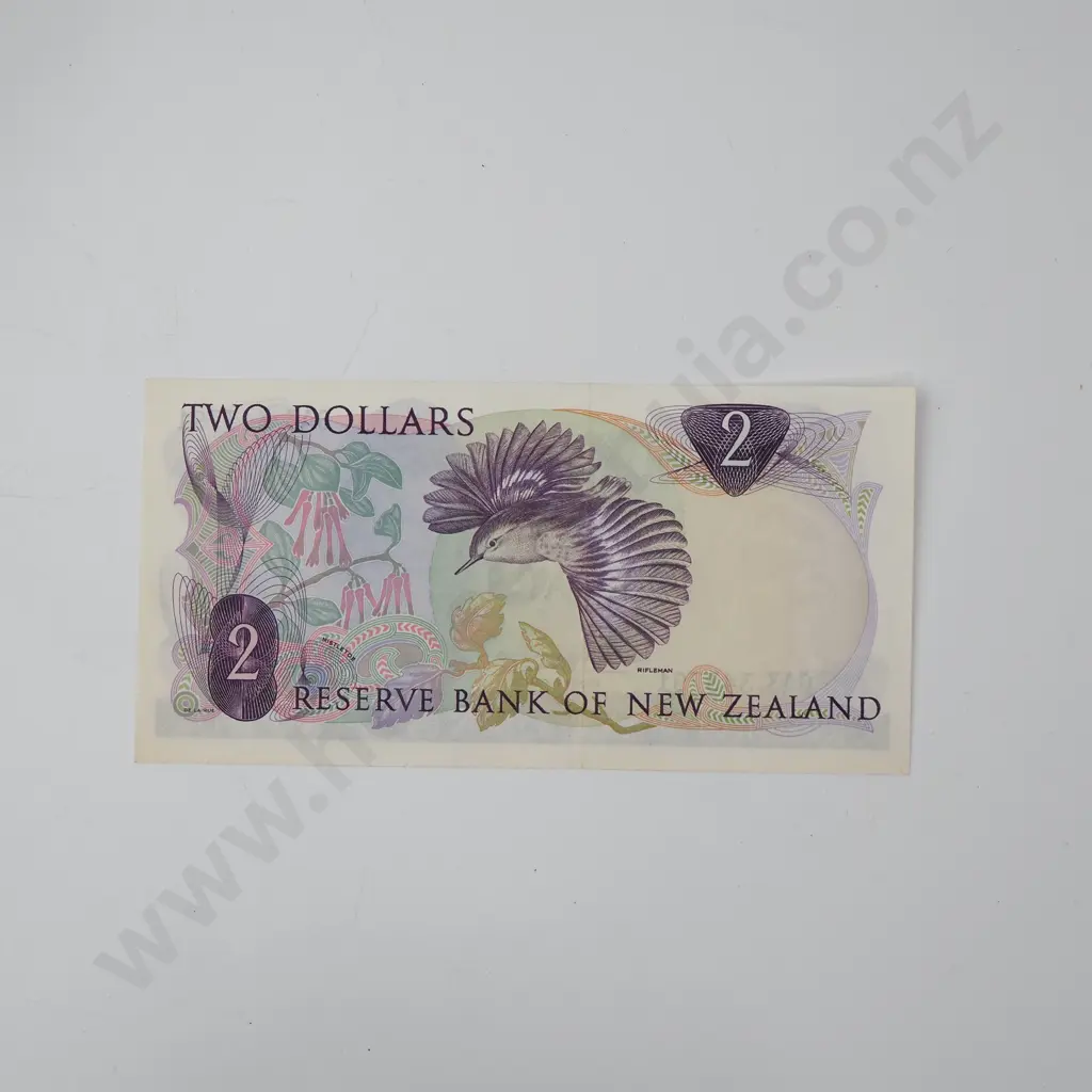 New Zealand Fleming Two Dollar Banknote AUNC Image 1++
