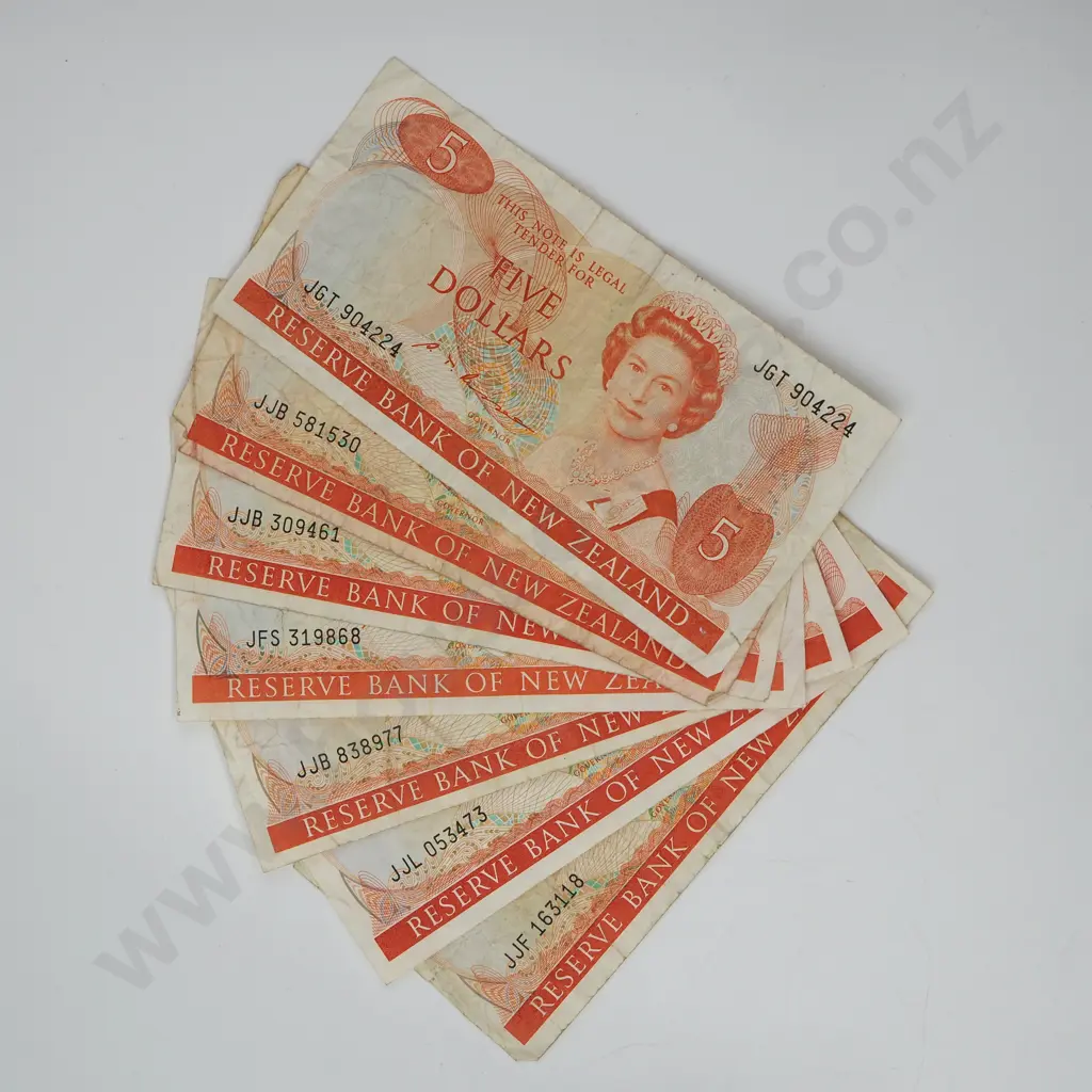 Seven New Zealand Five Dollar Banknotes - Bras & Russell Sigantures Image 1++