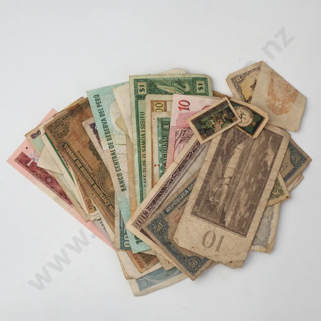 Large Assorted Lot of Oriental Banknotes  Image 1++