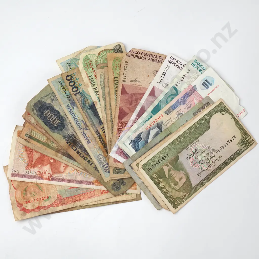 Assorted Lot of International Banknotes Image 1++