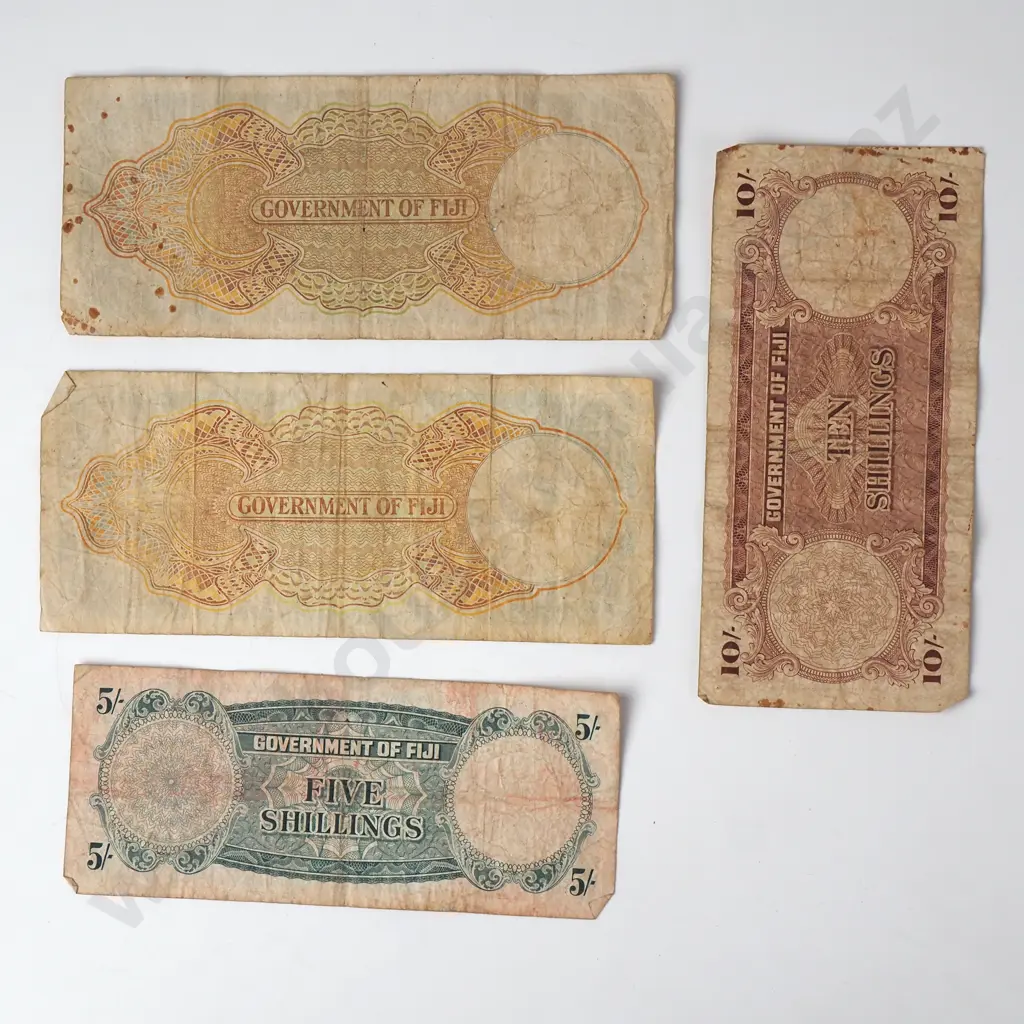 Assorted Lot of International Banknotes Image 1++